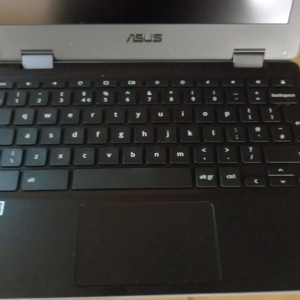 ASUS C214M NOTEBOOK PC WITH INTEL INSIDE