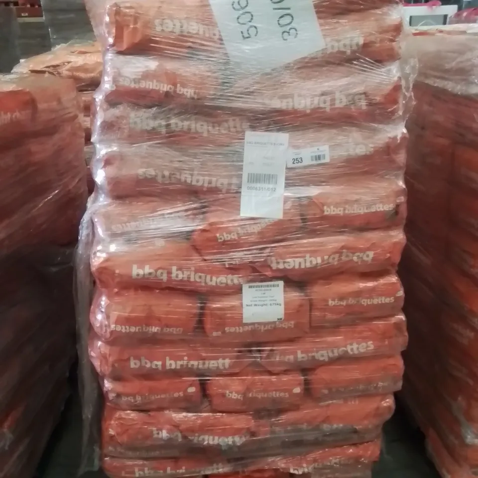 PALLET CONTAINING APPROXIMATELY 100 BRAND NEW BARBECUE CHARCOAL BAGS