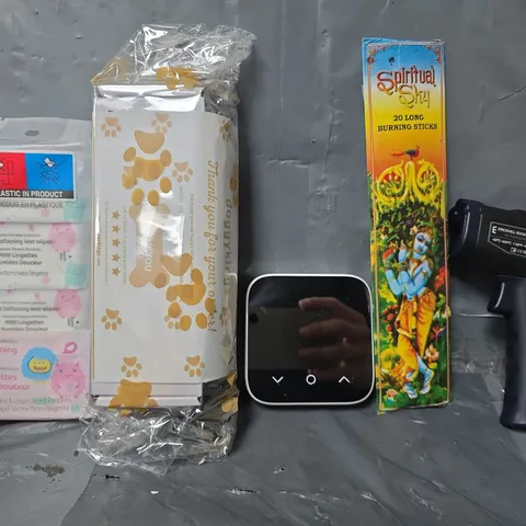 APPROXIMATELY 13 ASSORTED ITEMS TO INCLUDE - BURNING STICKS , DOGGYKINGS , MINI WET WIPES ETC