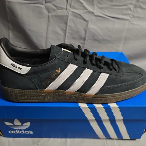 ADIDAS HANDBALL SPEZIAL SNEAKERS β BLACK SUEDE WITH WHITE STRIPES, UK 11 (DB3021)