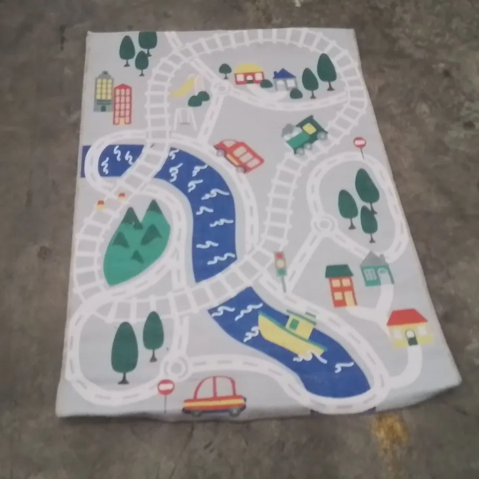 QUALITY DESIGNER AREA RUG - APPROXIMATELY 140X100CM