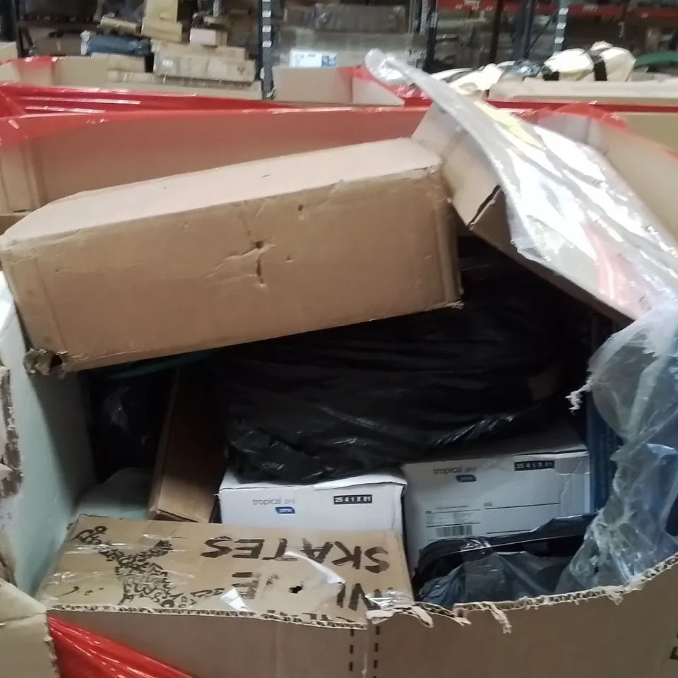PALLET OF ASSORTED HOUSEHOLD GOODS AND PRODUCTS TO INCLUDE;ANIMAL TRAP,POPUP TENT,RETRACTABLE SAFETY GATE 