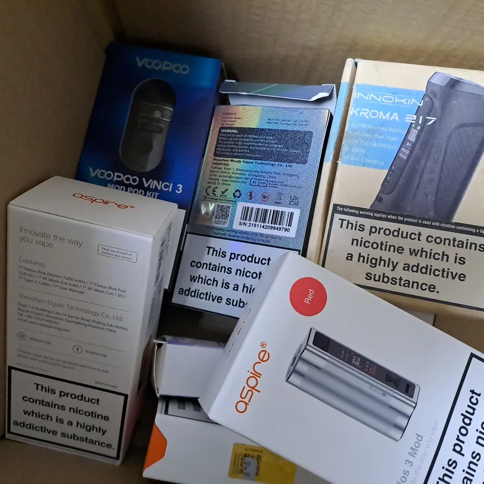 APPROXIMATELY 10 ASSORTED E-CIGARETTE PRODUCTS TO INCLUDE VOOPOO DRAG X, INNOKIN ENDURA T18E, VAPORESSO LUXE XR MAX 