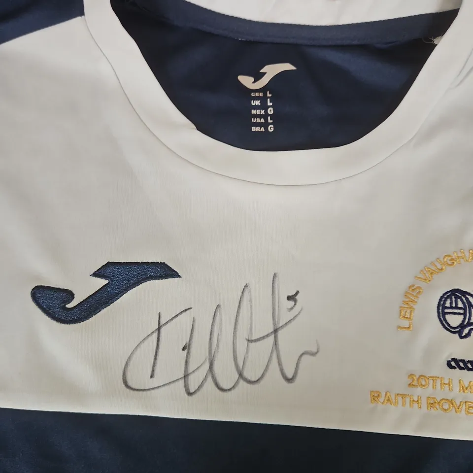 AUTOGRAPHED JOMA BLUE SPORTS JERSEY – UK L, BACK NUMBER 5