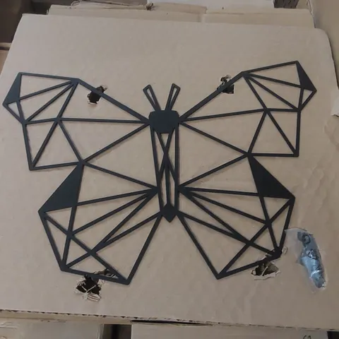 BOXED STYLISH METAL WALL ART