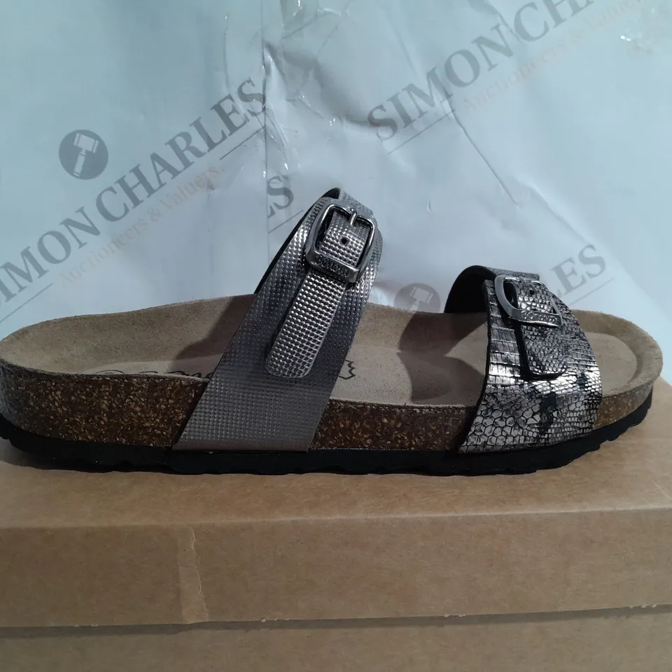 BONOVA PLATFORM 2 STRAP SANDAL - SIZE 6