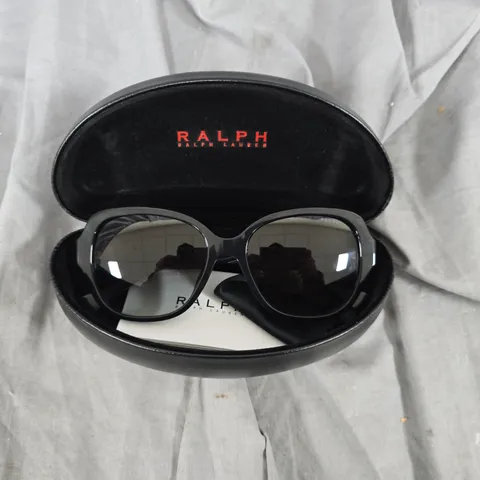 RALPH LAUREN SUNGLASSES – BLACK FRAME