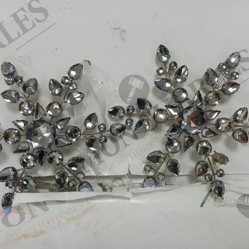 SNOWFLAKE TREE DECORATIONS SET