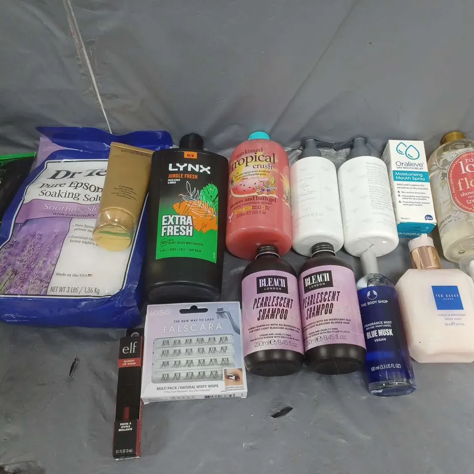BOX OF APPROXIMATELY 12 ASSORTED COSMETIC ITEMS TO INCLUDE -TED BAKER HAND WASH- ELF LIP STAIN- HAWAIIAN TROPIC SPF ETC.