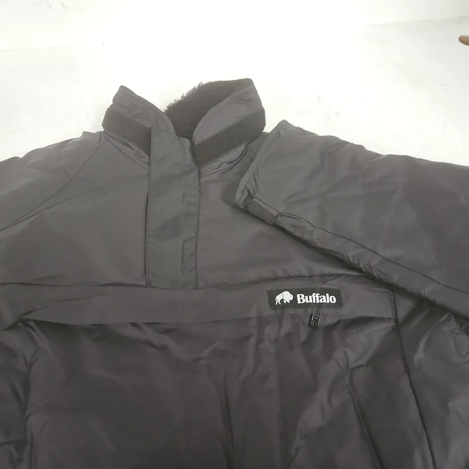 BUFFALO BLACK PARKA JACKET – UK 42 (MEN'S)