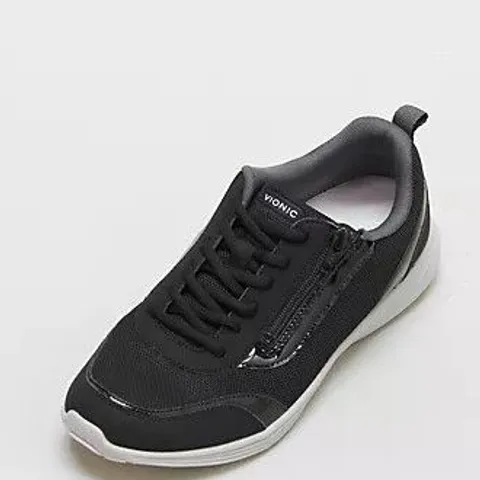 VIONIC AGILE CASSIS ZIP TRAINER BLACK SIZE 6
