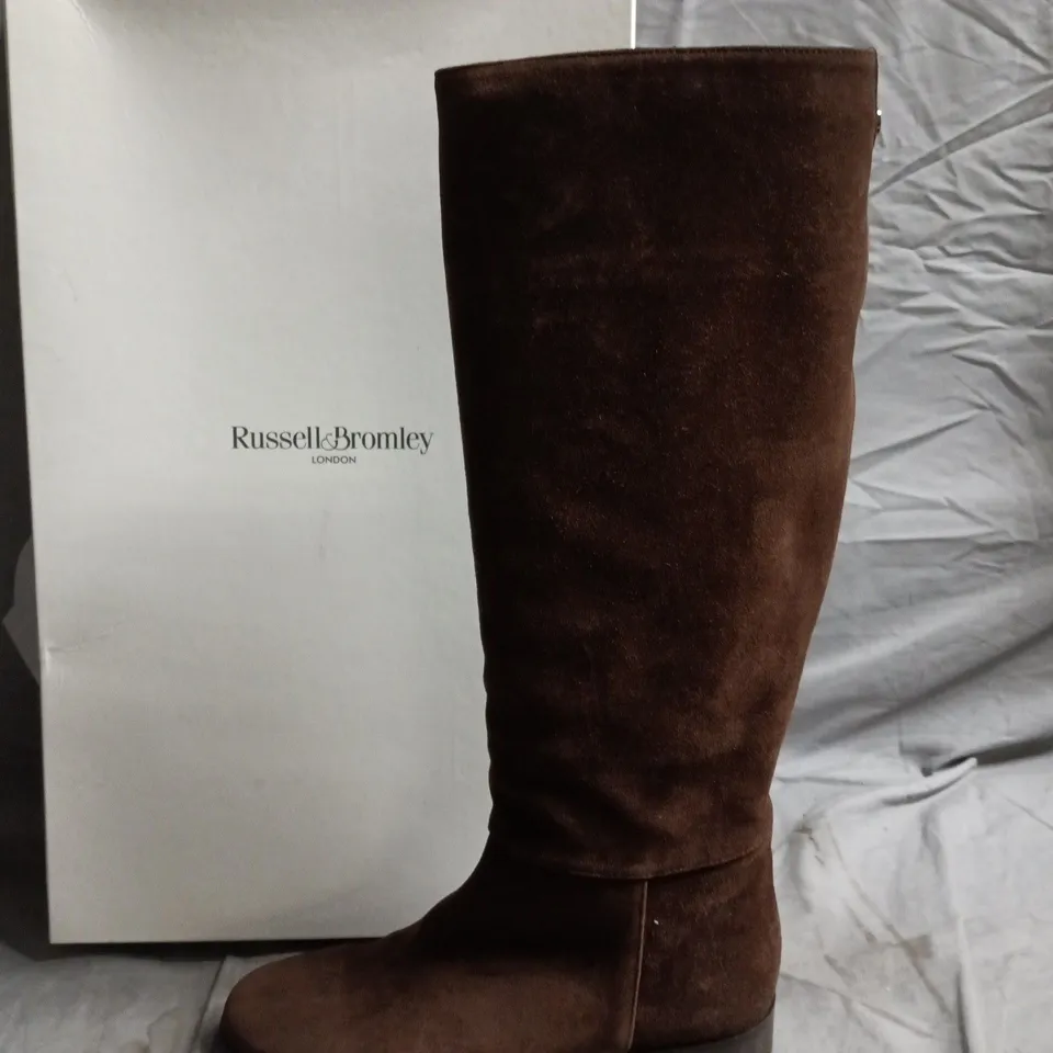 RUSSELL & BROMLEY INTOUCH BROWN SUEDE KNEE-HIGH BOOT – EU38 (UK5)
