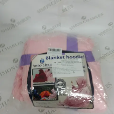 BAGGED BLANKET HOODIE