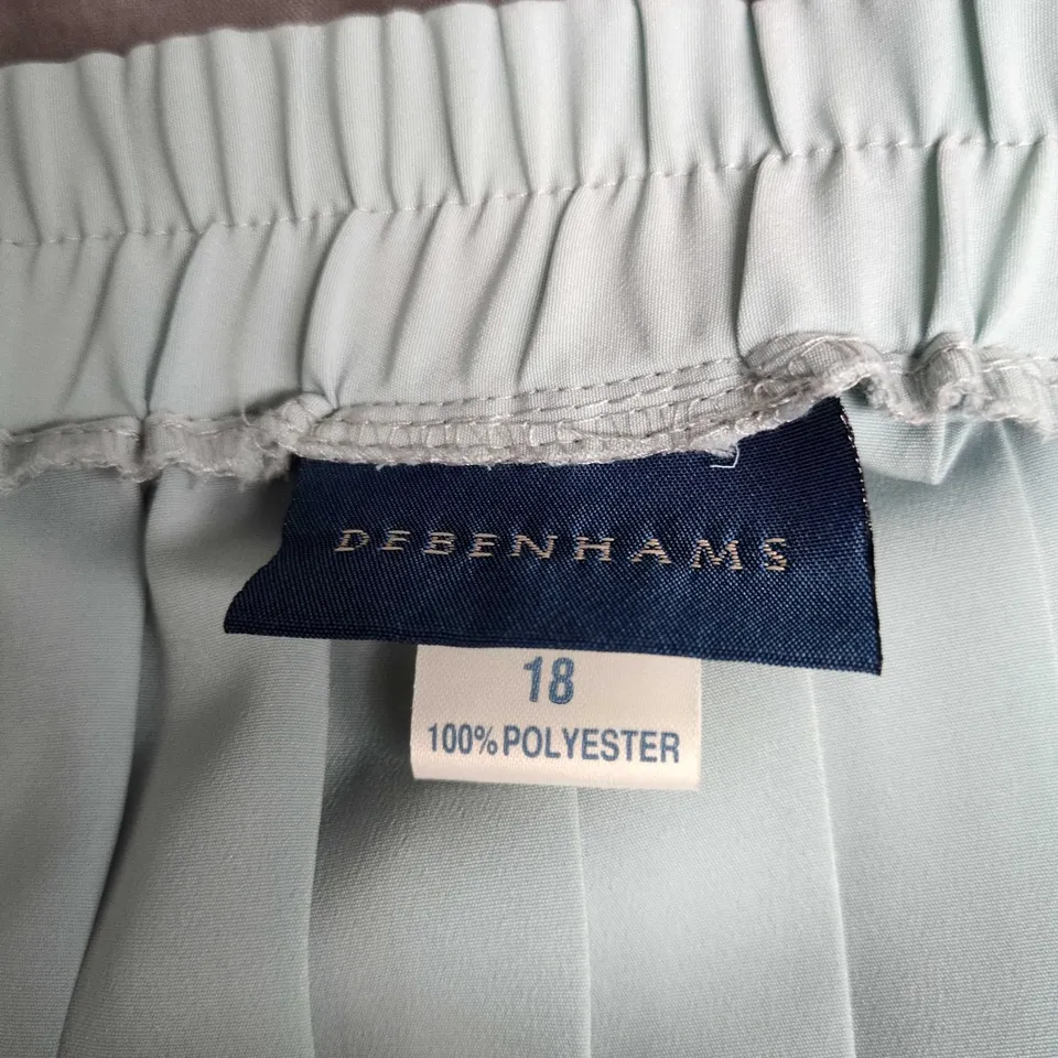 DEBENHAMS WOMEN’S LIGHT BLUE PLEATED SKIRT, SIZE 18, 100% POLYESTER