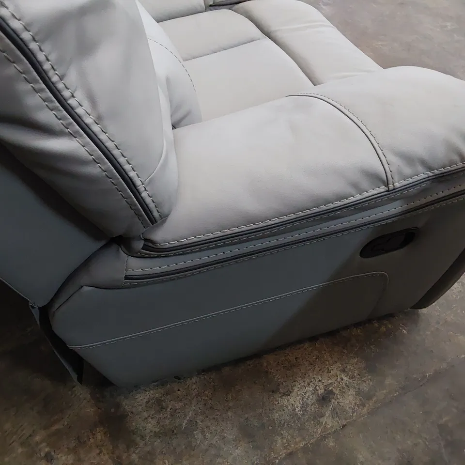 DESIGNER MANUAL RECLINING THREE SEATER SOFA LIGHT GREY LEATHER WITH CONTRASTING PIPING 