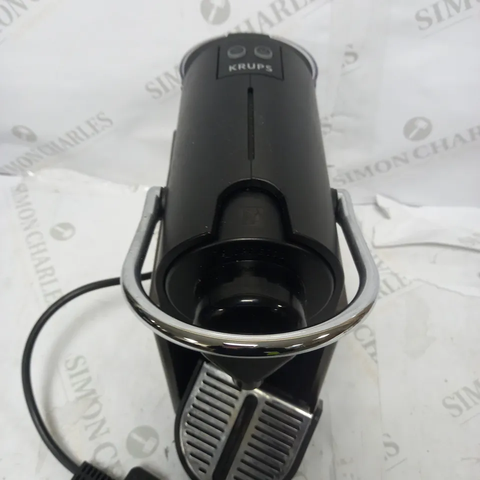 NESPRESSO MACHINE - KRUPS XN 304 PIXIE COFFEE MACHINE