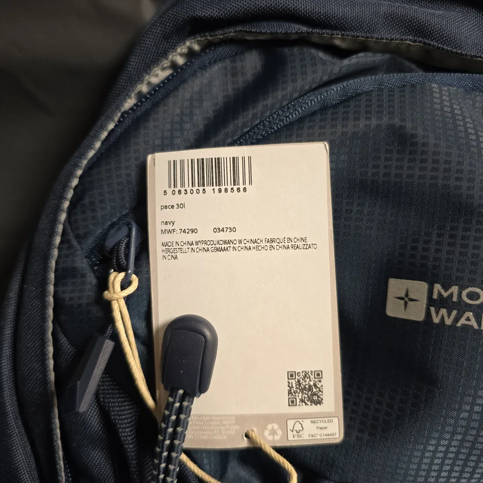 MOUNTAIN WAREHOUSE PACE 30L BACKPACK – NAVY