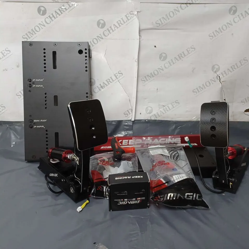 BOXED SIMAGIC P1000-F PEDALS