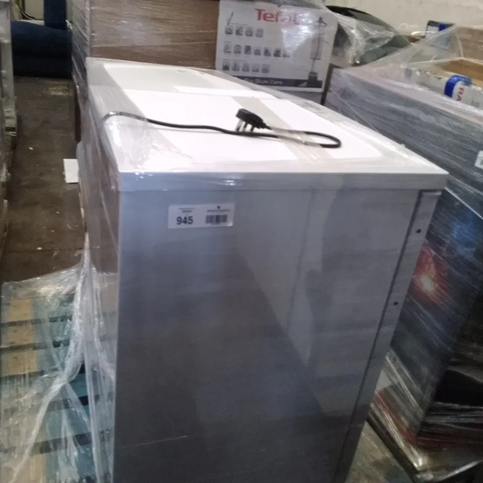 HISENSE FREESTANDING 56CM UNDER COUNTER FRIDGE AND CANDY ULTRA FREESTANDING WASHING MACHINE WHITE