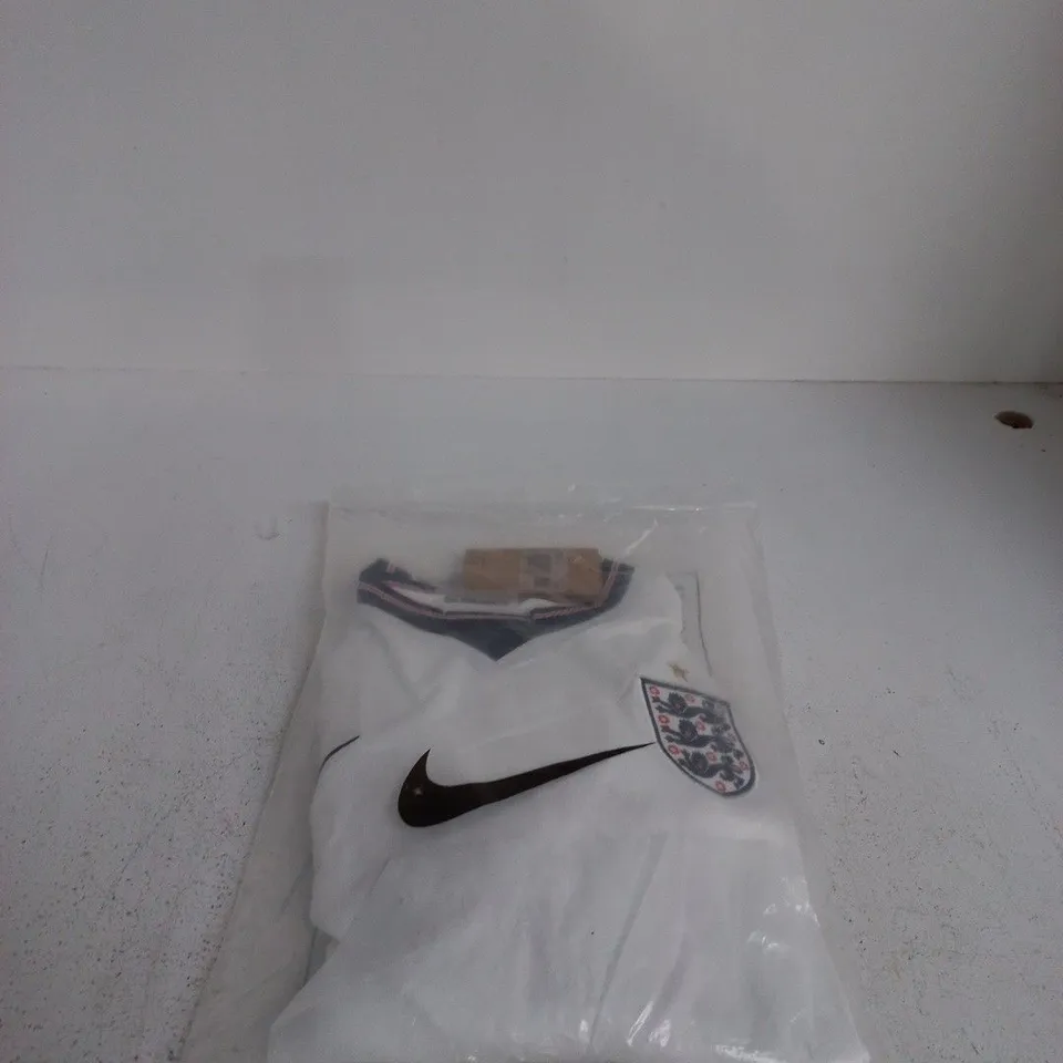 NIKE ENGLAND FOOTBALL JERSEY MENS XXL