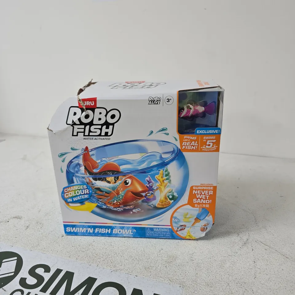 ROBO FISH SWIM'N FISH BOWL – WATER-ACTIVATED TOY, BOXED (AGES 3+)