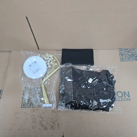 LARGE QUANTITY OF ASSORTED ITEMS TO INCLUDE BENCH MENS T-SHIRT, LADIES PURSE, BATTERY POWERED LAMP, ETC - COLLECTION ONLY