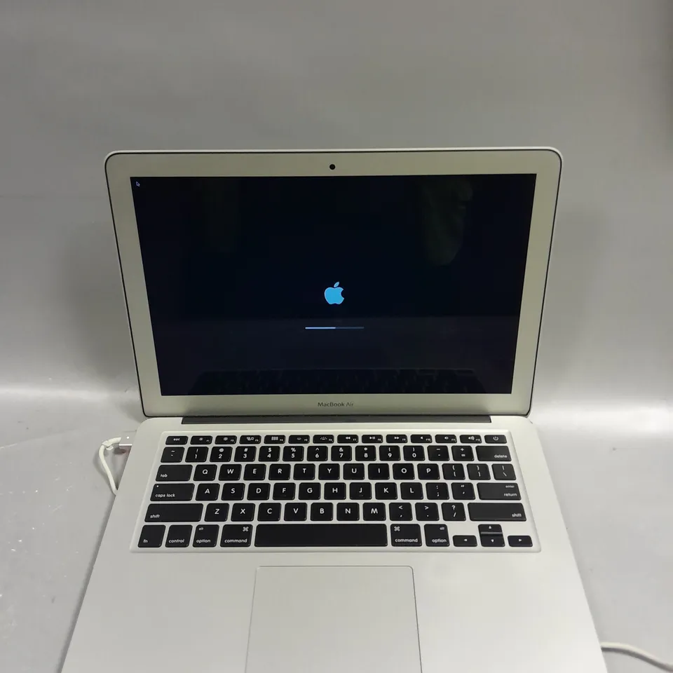 APPLE MACBOOK AIR A1466