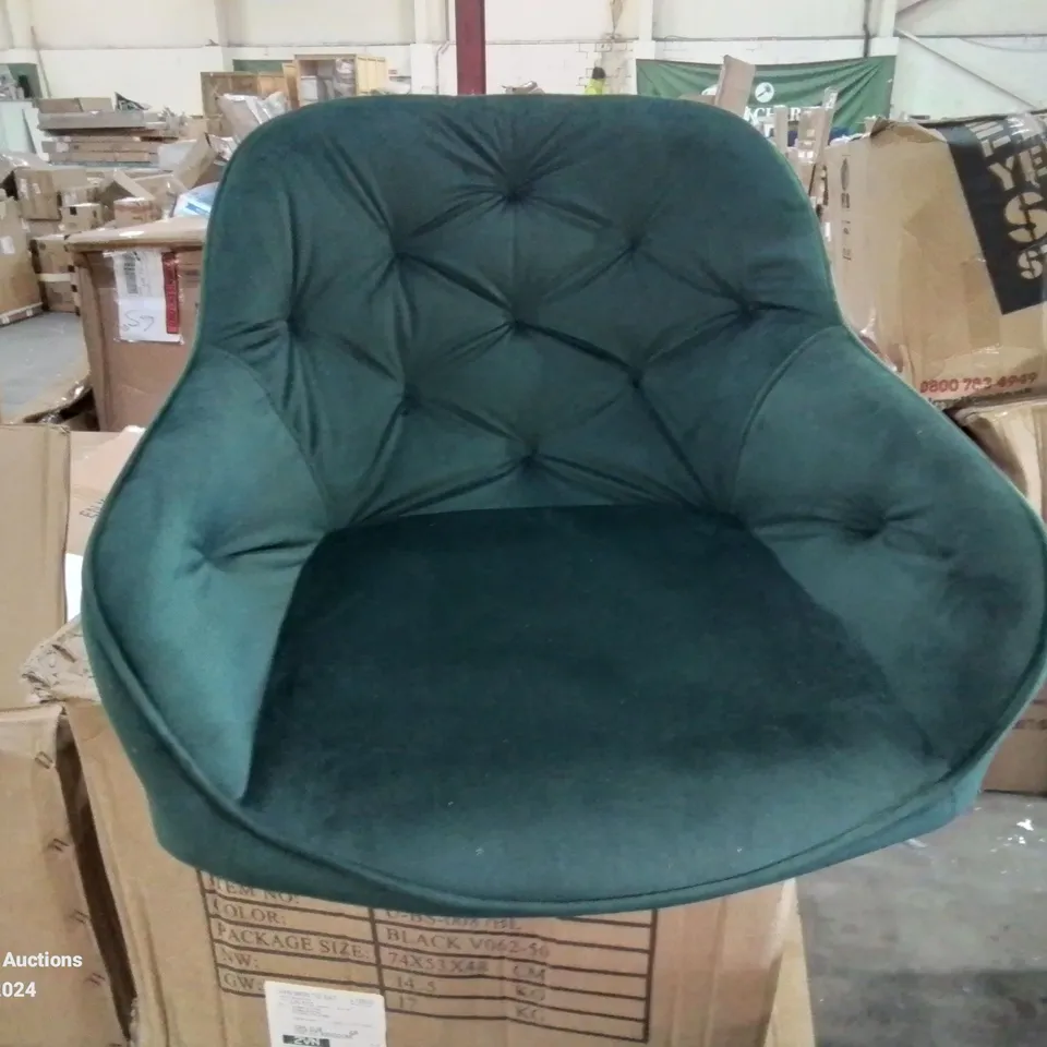 BOXED SET OF 2 CRUSHED VELVET DINNING ROOM CHAIRS IN GREEN