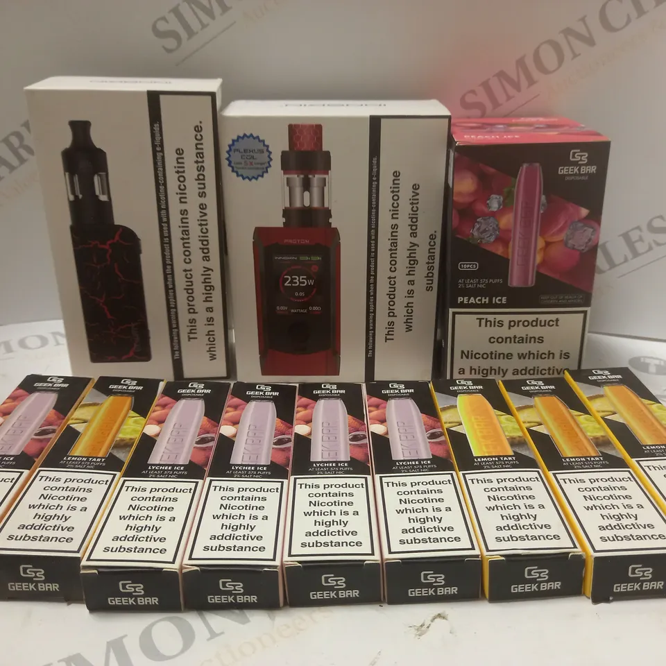 BOX OF APPROX 12 ASSORTED E-CIGARETTES AND DISPOSABLE VAPES 