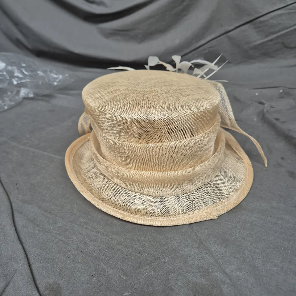 STRAW HAT WITH FEATHER TRIM – FAILSWORTH  MILLINERY 