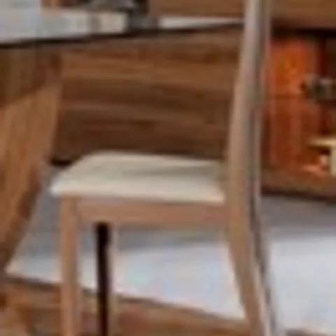 BOXED 2 × LISCIA 69 CHAIRS