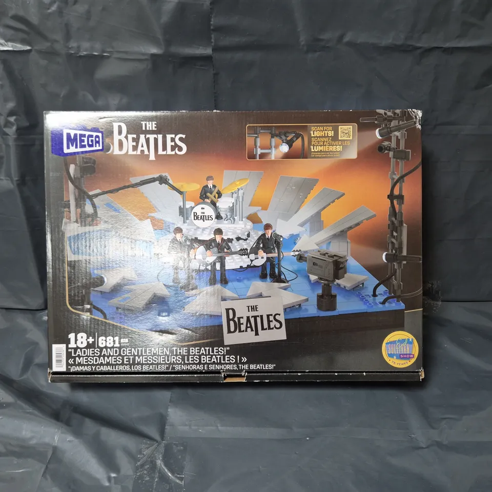 BOXED MEGA THE BEATLES BUILDING SET