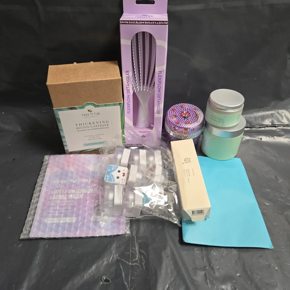 APPROXIMATEY 20 ASSORTED HEALTH AND BEAUTY PRODUCTS TO INCLUDE - BEAUTY OF JOSEON SPF 50 CREAM - KIEHL'S ULTRA FACIAL CREAM REFILL - THE INKEY LIST DEWY FACE MIST - ETC