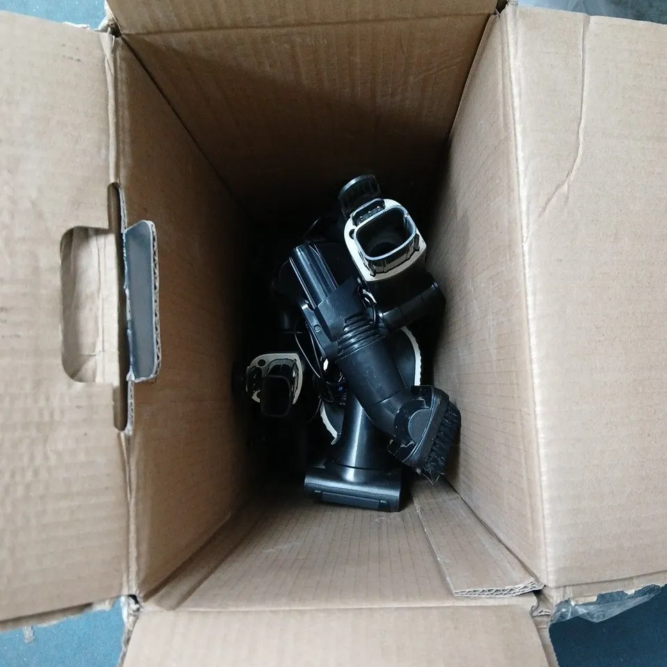 SHARK STRATOS CORDLESS VACUUM W/ ANTI HAIR WRAP & CLEAN SENSE IQ IZ400UKT