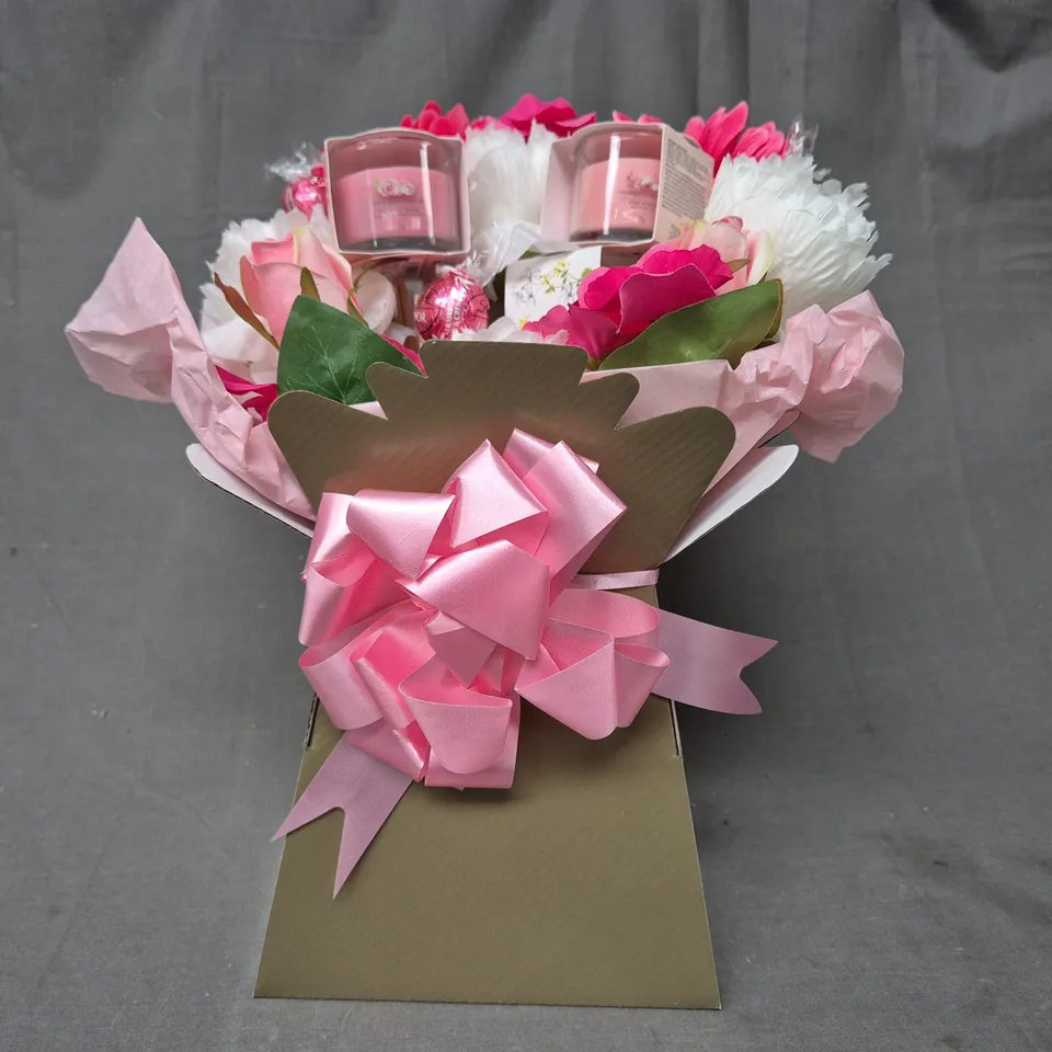 BOXED PRETTY IN PINK BOUQUET RRP £35.99