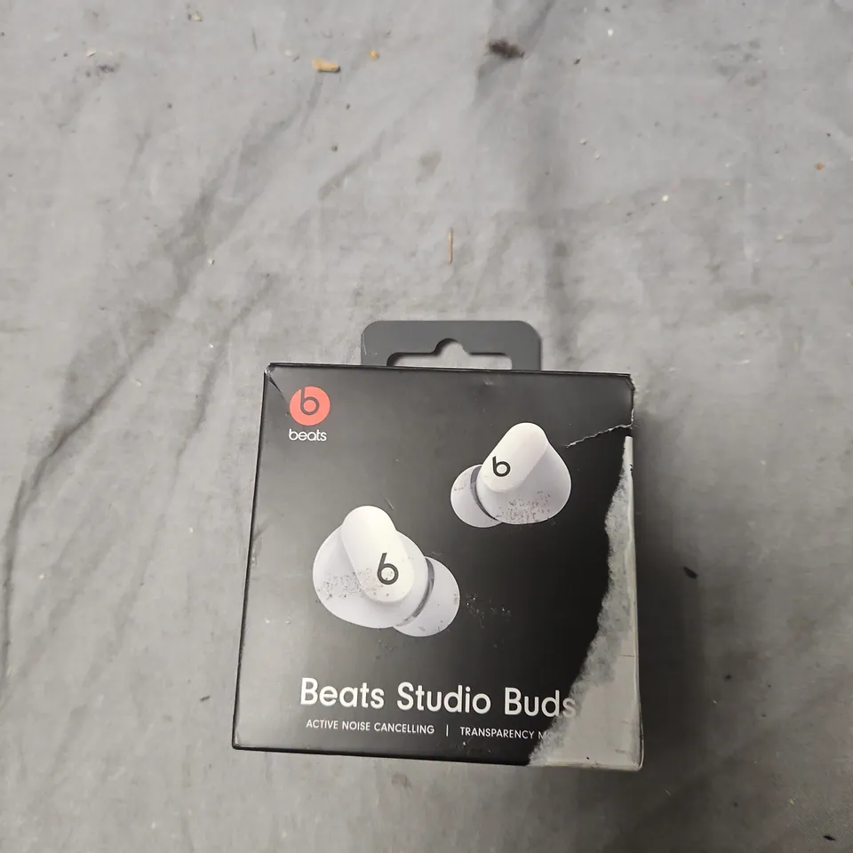 BEATS STUDIO BUDS WIRELESS EARBUDS WITH CHARGING CASE – WHITE (BOXED)