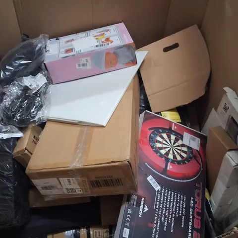 PALLET OF ASSORTED HOUSEHOLD GOODS AND PRODUCTS TO INCLUDE;LED DARTS RING LIGHT,SHOWER HEAD,BABY DOLL