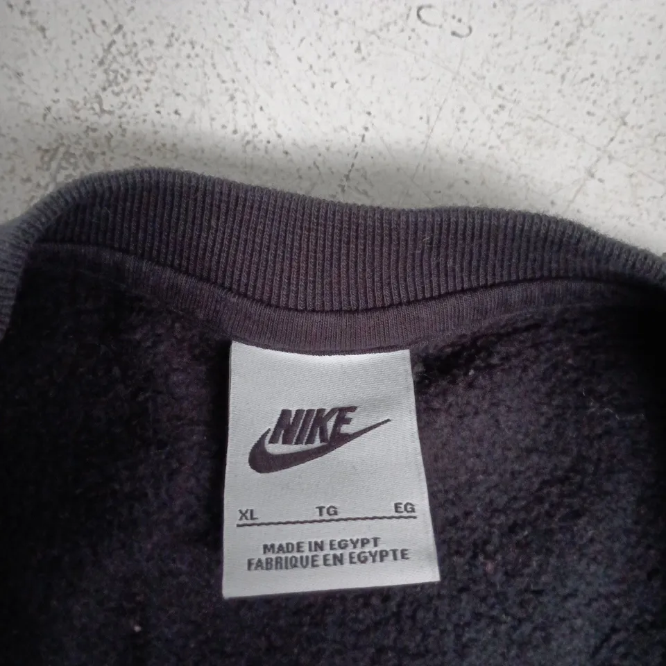 NIKE SWEATSHIRT – BLACK, SIZE XL