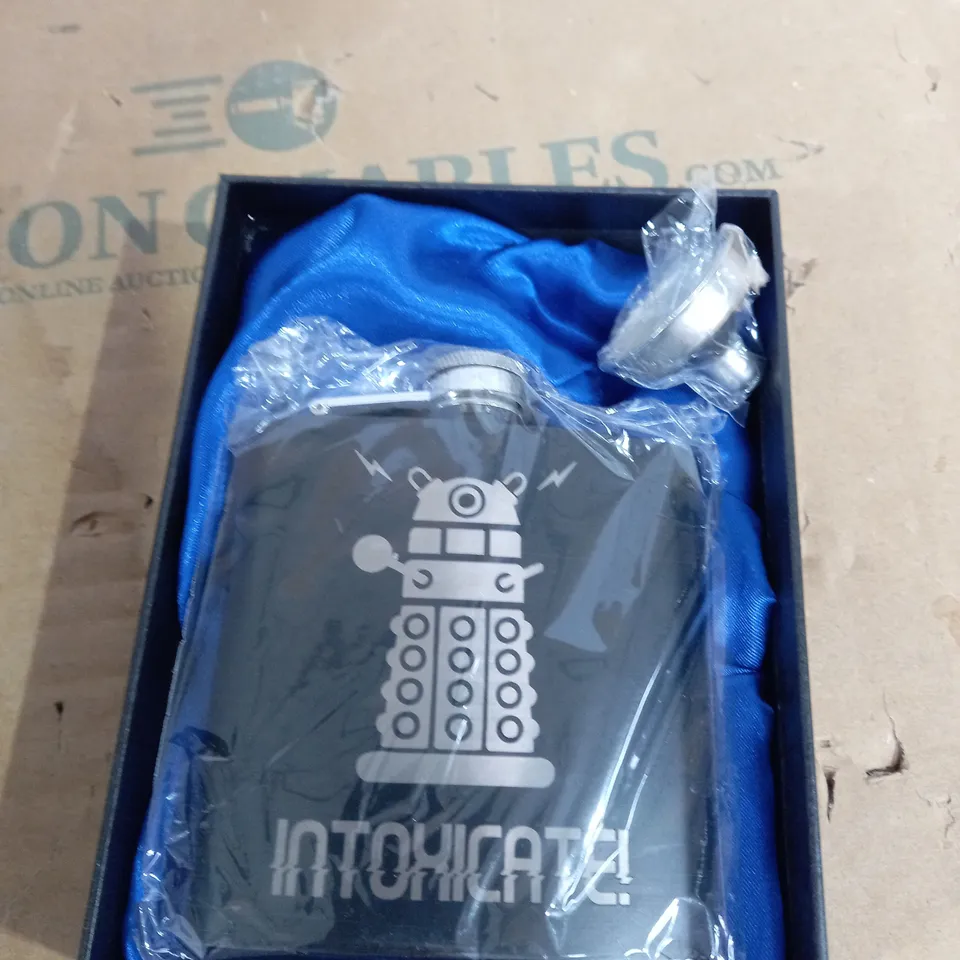 DOCTOR WHO DESIGNED HIP FLASK 