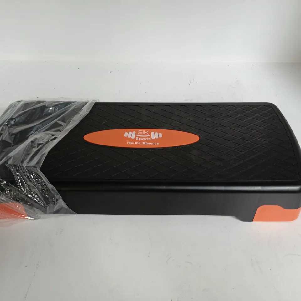 FK SPORTS AEROBIX STEP IN BLACK/ORANGE