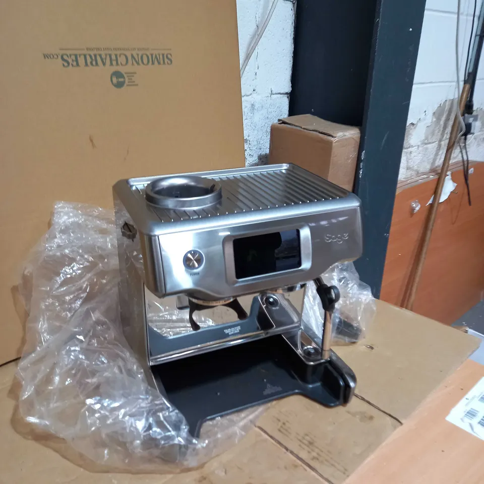 SAGE COFFEE MACHINE 