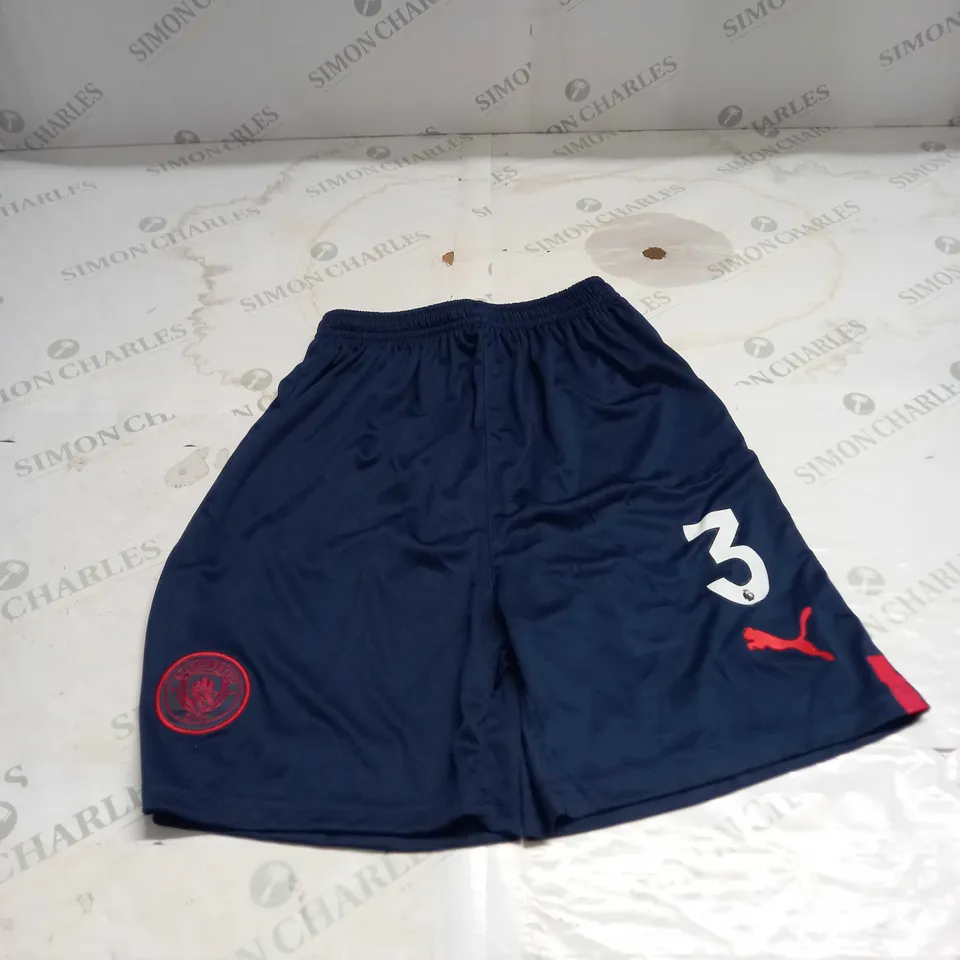 MANCHESTER CITY FC 3RD SHIRT AND SHORTS WITH LICAS 3 ON THE BACK SIZE 26