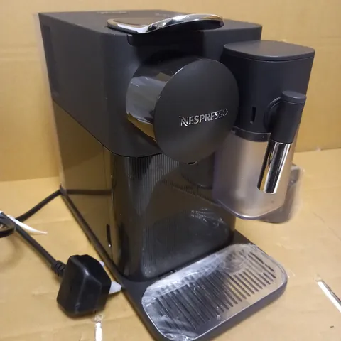 DE'LONGHI LATTISSIMA ONE EVO AUTOMATIC COFFEE MAKER