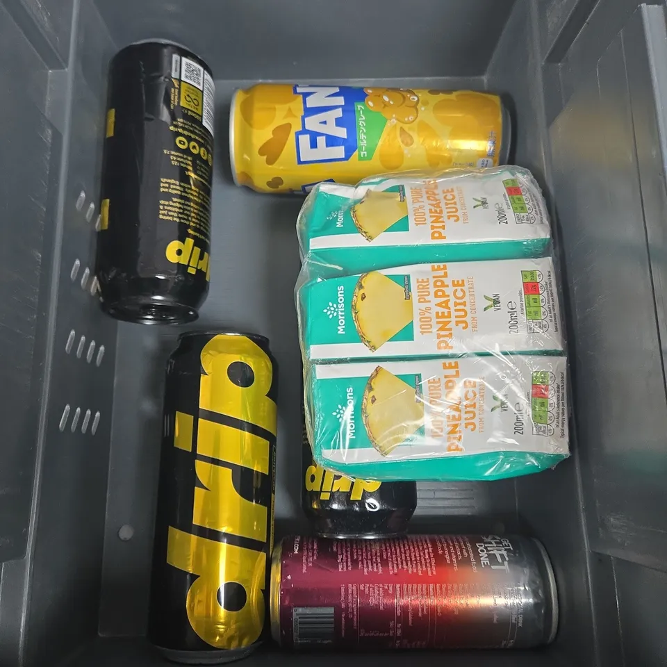 APPROXIMATELY 10 ASSORTED DRINK ITEMS TO INCLUDE - DRIP WATER , ORANGE JUICE ,  PINEAPPLE JUICE , COLLECTION ONLY
