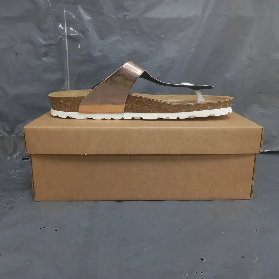 BONOVA THONG SANDALS ROSE GOLD SIZE 7