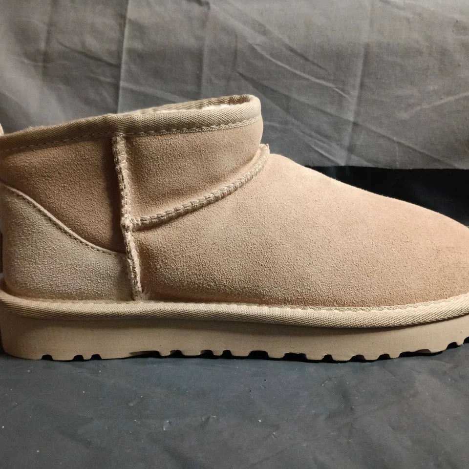 UGG CLASSIC SHORT SHEARLING BOOTS – SAND - SIZE 39