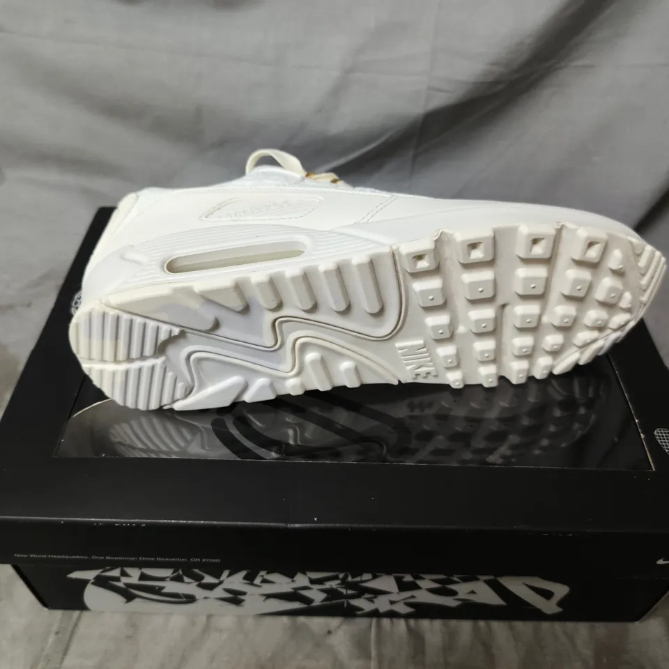 NIKE AIR WHITE SNEAKERS ON ORIGINAL BOX – LOW-CUT, GOLD EYELETS UK SIZE 8