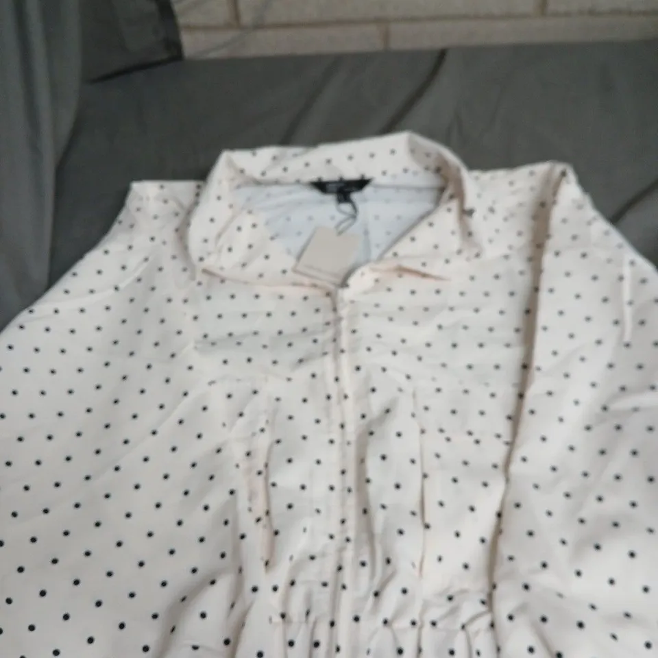 NOBODY'S CHILD WHITE POLKA DOT WINDBREAKER, UK M