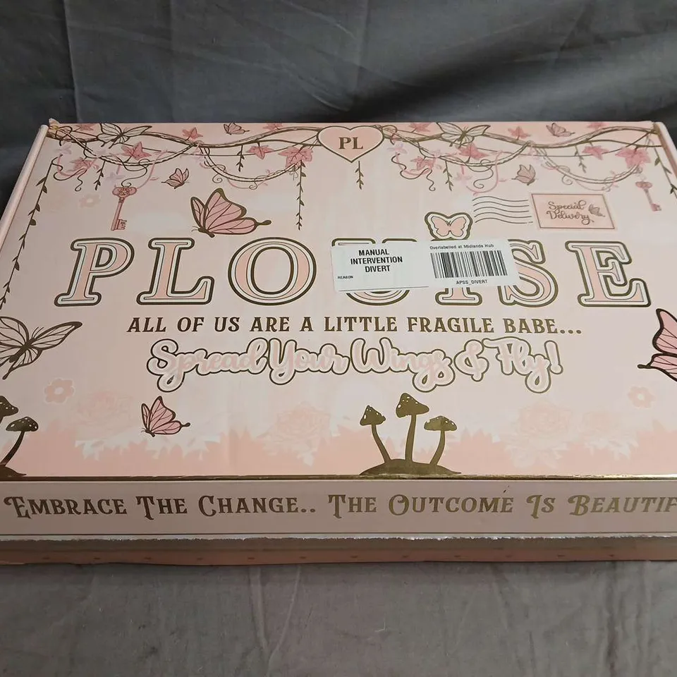 P. LOUISE BEAUTY GIFT SET 