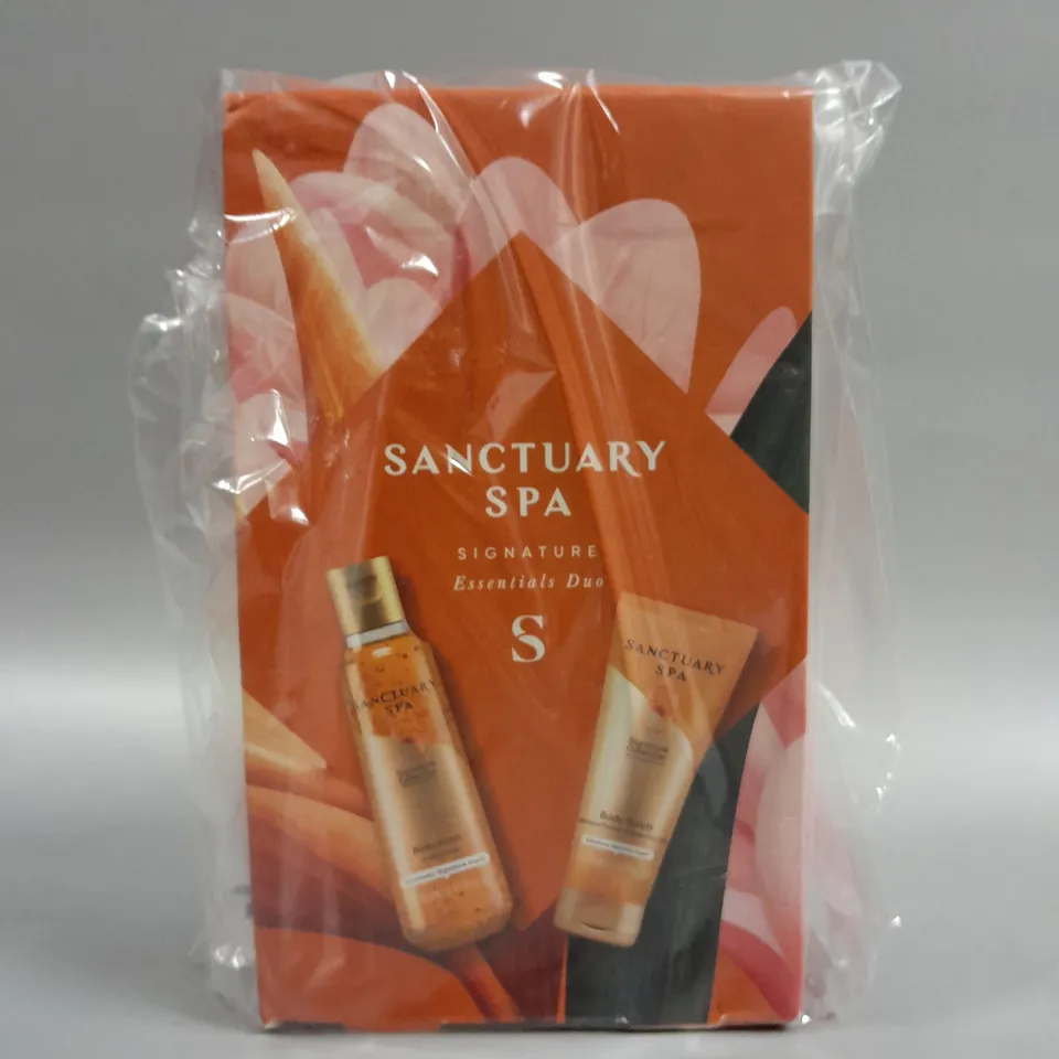 BOXED SANCTUARY SPA SIGNATURE ESSENTIALS DUO GIFT SET